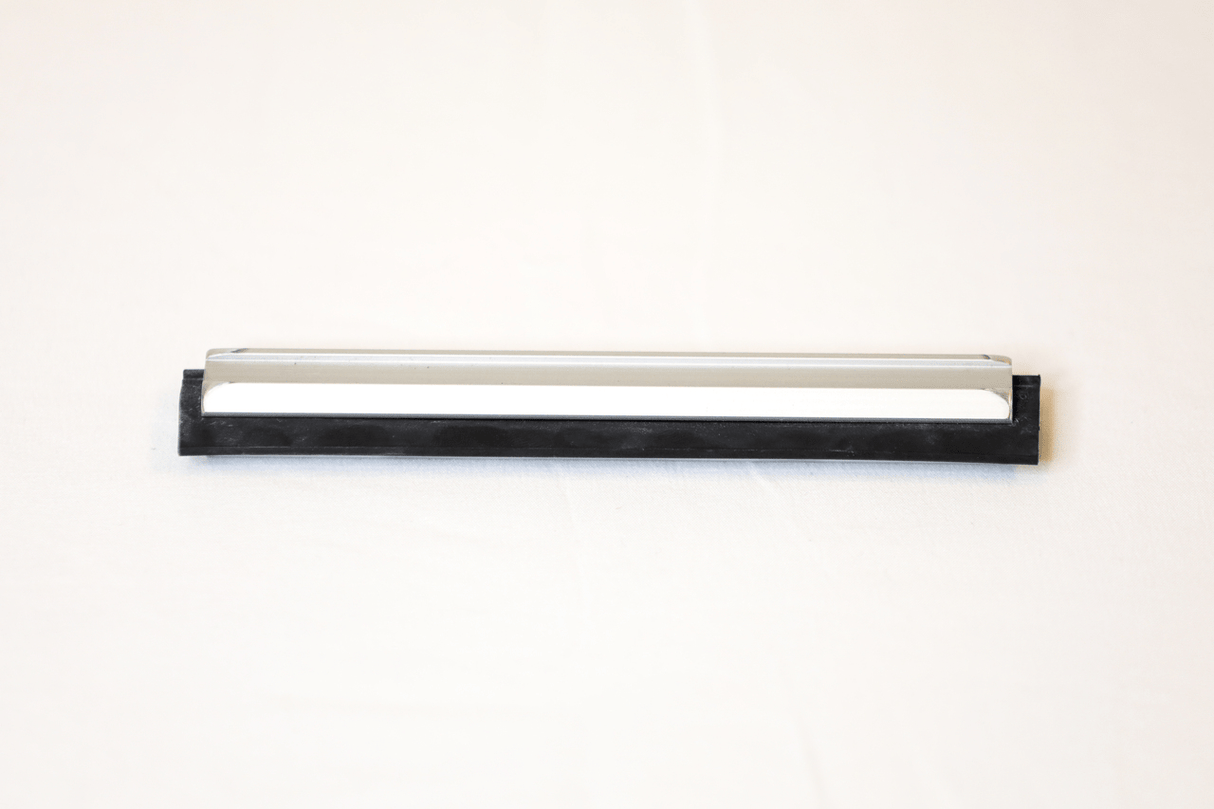 6" Quicksilver Channel 90 degree w/ end clips - Tucker® USA